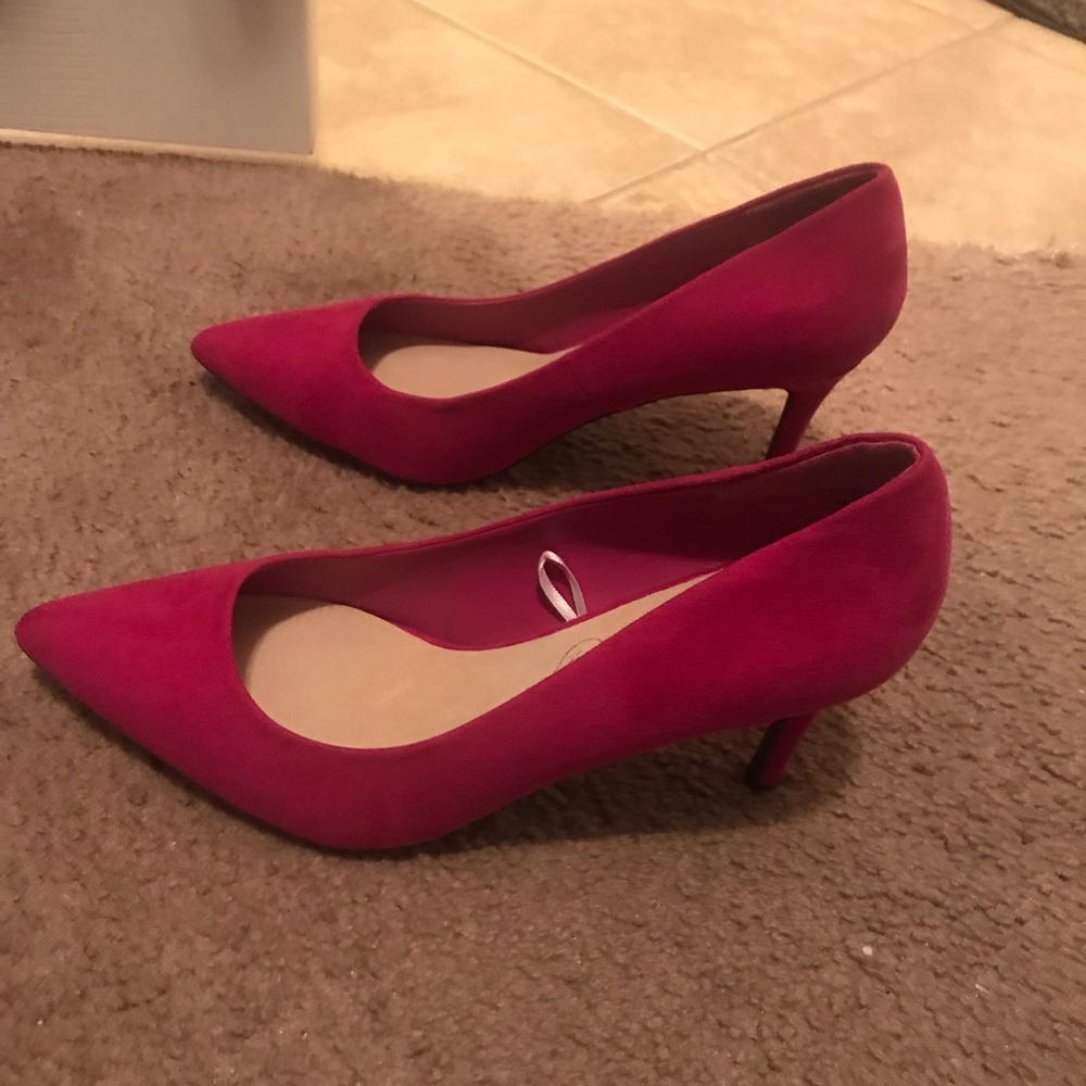 Hot pink heels!